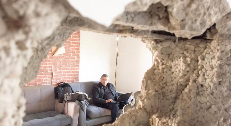 Gaza radio station re-opens, bringing voices from the rubble